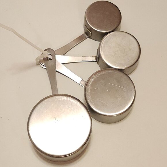 Cuisinart 4-Pieces Stainless Steel Measuring Cup Set - Picture 2 of 7